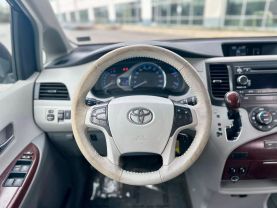2014 TOYOTA SIENNA VAN V6, 3.5 LITER XLE MINIVAN 4D