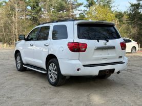 2015 TOYOTA SEQUOIA SUV V8, 5.7 LITER LIMITED SPORT UTILITY 4D
