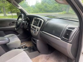 2004 MAZDA TRIBUTE SUV V6, 3.0 LITER LX SPORT UTILITY 4D