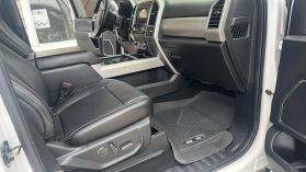 2019 FORD F250 SUPER DUTY CREW CAB PICKUP V8, TURBO DIESEL, 6.7 LITER LARIAT PICKUP 4D 6 3/4 FT
