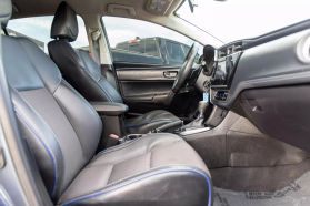 2017 TOYOTA COROLLA SEDAN 4-CYL, 1.8 LITER SE SEDAN 4D