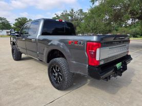 2017 FORD F250 SUPER DUTY CREW CAB PICKUP V8, TURBO DIESEL, 6.7L PLATINUM PICKUP 4D 6 3/4 FT