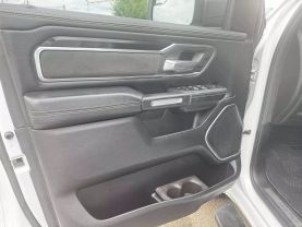 2020 RAM 1500 CREW CAB PICKUP V8, HEMI, 5.7 LITER LARAMIE PICKUP 4D 5 1/2 FT