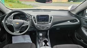 2023 Chevrolet Malibu - Image 10
