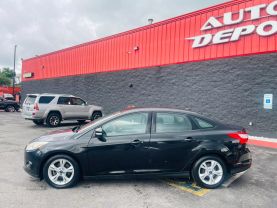 2014 FORD FOCUS SEDAN 4-CYL, PZEV, 2.0 LITER SE SEDAN 4D