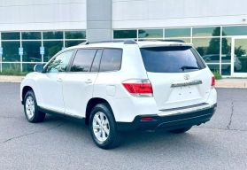2011 TOYOTA HIGHLANDER SUV V6, 3.5 LITER SPORT UTILITY 4D