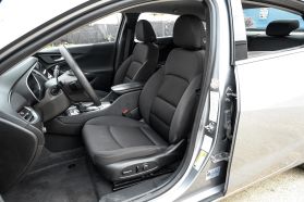 2023 Chevrolet Malibu - Image 4