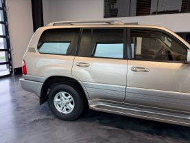 1999 LEXUS LX SUV V8, 4.7 LITER LX 470 SPORT UTILITY 4D