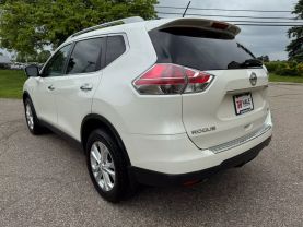 2015 NISSAN ROGUE SUV 4-CYL, 2.5 LITER SV SPORT UTILITY 4D