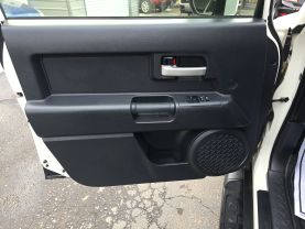 2013 TOYOTA FJ CRUISER SUV V6, 4.0 LITER SPORT UTILITY 2D