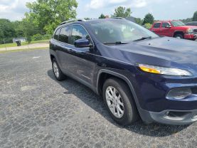 2016 JEEP CHEROKEE SUV V6, 3.2 LITER LATITUDE SPORT UTILITY 4D