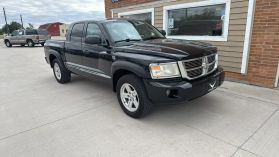 2011 RAM DAKOTA CREW CAB PICKUP V8, FLEX FUEL, 4.7 LITER LARAMIE PICKUP 4D 5 1/4 FT