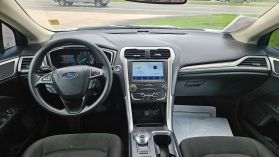 2020 Ford Fusion - Image 11
