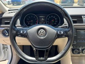 2017 VOLKSWAGEN PASSAT