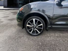 2017 Nissan Rogue Sport Sl Sport Utility 4d - Image 18
