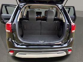 2019 MITSUBISHI OUTLANDER SUV 4-CYL, 2.4 LITER SE SPORT UTILITY 4D