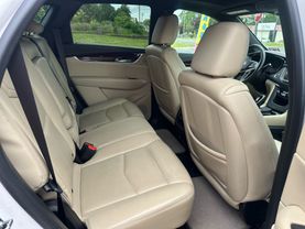 2017 CADILLAC XT5