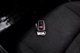 2018 TOYOTA C-HR SUV 4-CYL, 2.0 LITER XLE PREMIUM SPORT UTILITY 4D