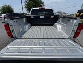 2018 Chevrolet Silverado 1500 Crew Cab Z71 Lt Pickup 4d 5 3/4 Ft - Image 12