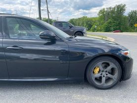 2018 Alfa Romeo Giulia - Image 21