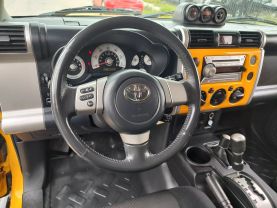 2007 TOYOTA FJ CRUISER SUV V6, 4.0 LITER SPORT UTILITY 2D