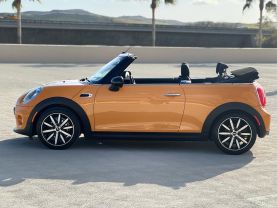2017 MINI CONVERTIBLE CONVERTIBLE 3-CYL, TURBO, 1.5 LITER COOPER CONVERTIBLE 2D