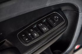 2016 CHRYSLER 300 SEDAN V6, 3.6 LITER 300S SEDAN 4D