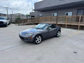 2006 MAZDA MX-5 MIATA CONVERTIBLE 4-CYL, 2.0 LITER CONVERTIBLE 2D at Motors On Wheels - used car dealership in Houston, Texas.