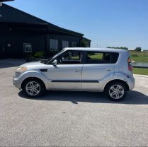 2011 KIA SOUL WAGON 4-CYL, 2.0 LITER + WAGON 4D
