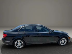 2012 MERCEDES-BENZ C-CLASS SEDAN V6, 3.0 LITER C 300 4MATIC LUXURY SEDAN 4D
