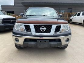 2010 NISSAN FRONTIER PICKUP V6 4.0L GASOLINE CREW CAB LE 4WD 4.0L V6 at Motors On Wheels - used car dealership in Houston, Texas.