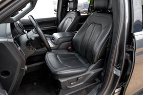 2020 Ford Expedition - Image 4