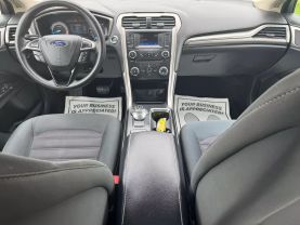 2017 FORD FUSION SEDAN 4-CYL, 2.5 LITER SE SEDAN 4D