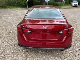 2022 NISSAN ALTIMA SEDAN 4-CYL, 2.5 LITER 2.5 SR SEDAN 4D at T&T Repairables - used car dealership in Spencer, Indiana.