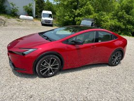 2024 TOYOTA PRIUS HATCHBACK 4-CYL, HYBRID, 2.0 LITER XLE HATCHBACK 4D at T&T Repairables - used car dealership in Spencer, Indiana.