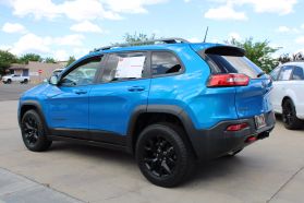 2018 Jeep Cherokee - Image 3