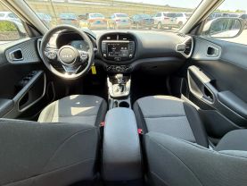 2024 KIA SOUL WAGON 4-CYL, 2.0 LITER LX WAGON 4D