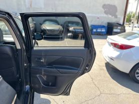 2019 MITSUBISHI OUTLANDER SUV 4-CYL, 2.4 LITER SE SPORT UTILITY 4D