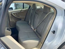 2015 FORD TAURUS SEDAN V6, 3.5 LITER SE SEDAN 4D at Motors On Wheels - used car dealership in Houston, Texas.