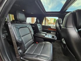 2019 Lincoln Navigatorreserve Sport Utility 4d - Image 13