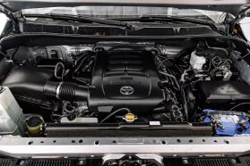 2016 TOYOTA TUNDRA CREWMAX PICKUP V8, FLEX FUEL, 5.7 LITER SR5 PICKUP 4D 5 1/2 FT