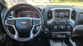 2021 Chevrolet Silverado 1500 Crew Cab - Image 10