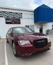 2019 CHRYSLER 300 SEDAN V6, 3.6 LITER 300 TOURING SEDAN 4D