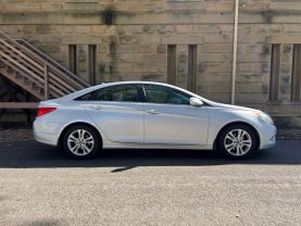 2011 HYUNDAI SONATA SEDAN 4-CYL, 2.4 LITER LIMITED SEDAN 4D