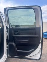 2016 RAM 2500 CREW CAB PICKUP V8, HEMI, 6.4 LITER TRADESMAN PICKUP 4D 8 FT