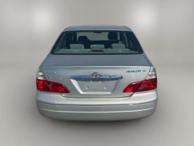 2004 TOYOTA AVALON
