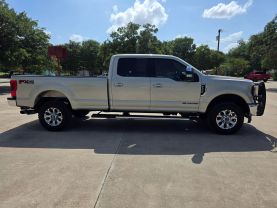 2018 FORD F250 SUPER DUTY CREW CAB PICKUP V8, TURBO DIESEL, 6.7L LARIAT PICKUP 4D 8 FT
