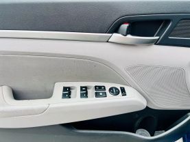 2020 HYUNDAI ELANTRA - 4-CYL, 2.0 LITER SEL SEDAN 4D