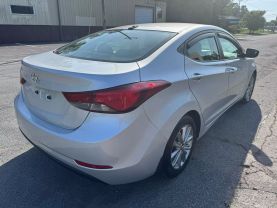2016 HYUNDAI ELANTRA SEDAN 4-CYL, 1.8 LITER SE SEDAN 4D