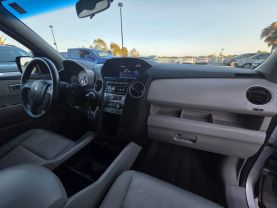 2015 Honda Pilot - Image 20